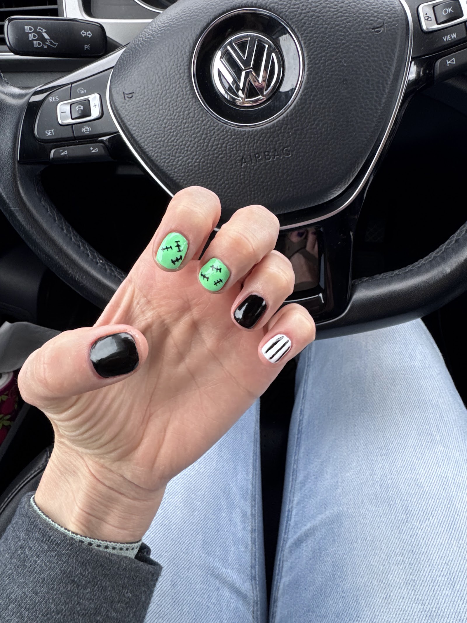 Western Made - Nails and Zones nail photo 3